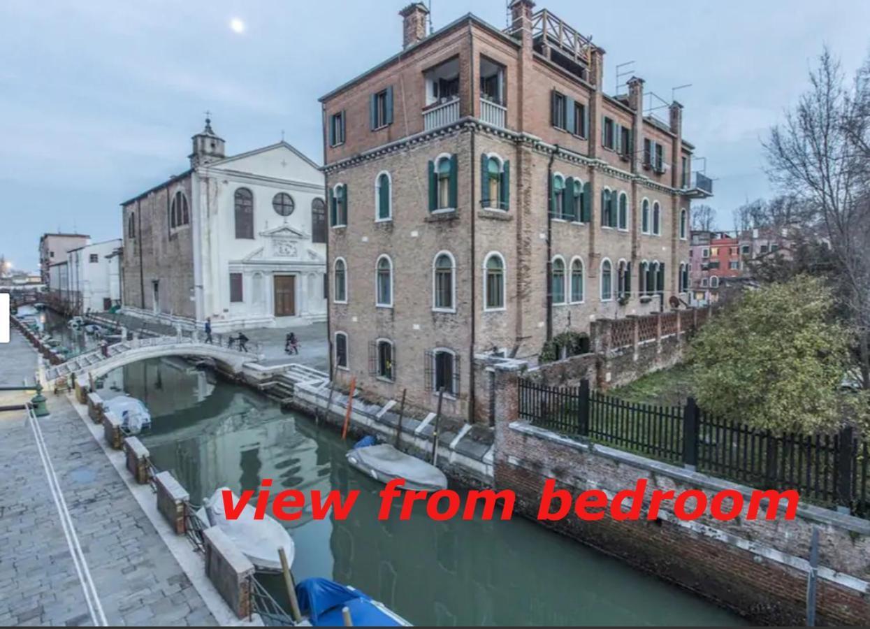 Apartmán Susy Biennale - Canal View And Garden